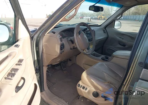 2001 Ford Expedition Eddie Bauer from USA, damaged, VIN 1FMPU18L91LA39673